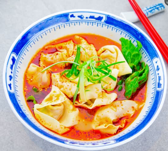 Wonton in Hot & Spicy Soup 老麻抄手